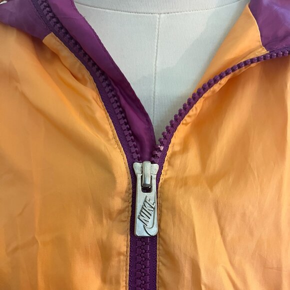 Nike Windrunner - Picture 3 of 6